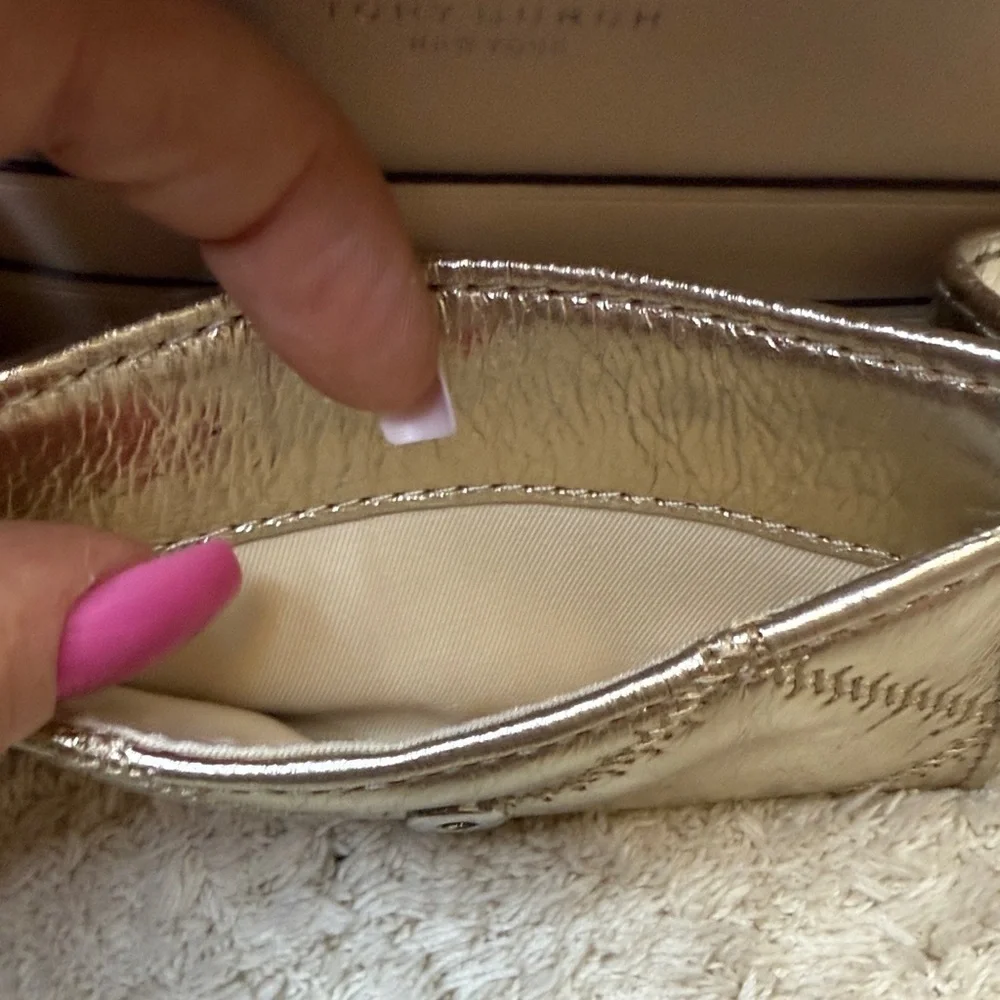 NWT Tory Burch Willa Metallic Gold Quilted Card Case